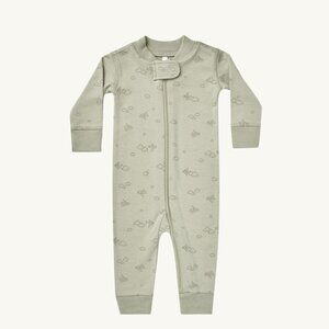 NWT - Quincy Mae ORGANIC sage planes zip pajama
